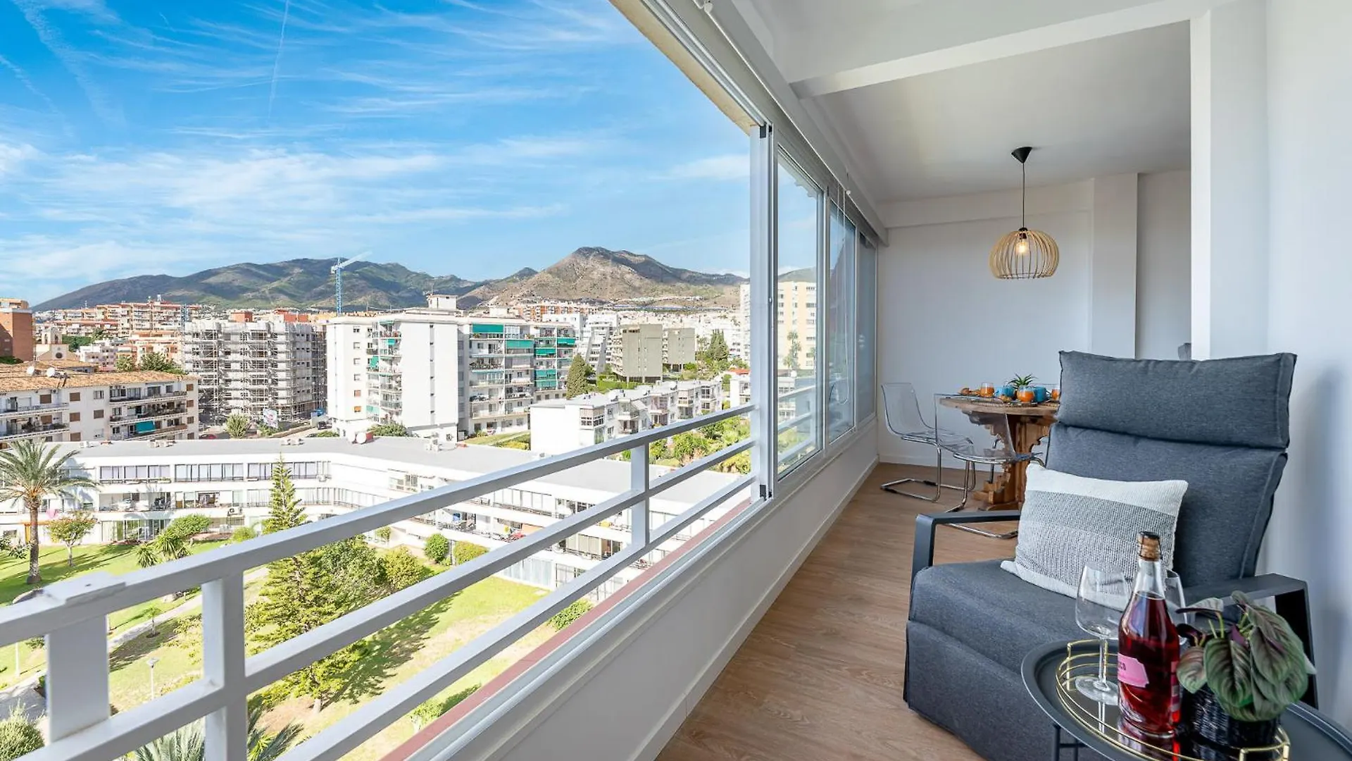 Apartment 797 Holiday Rentals - Apartamento Con Hermosas Vistas Benalmadena